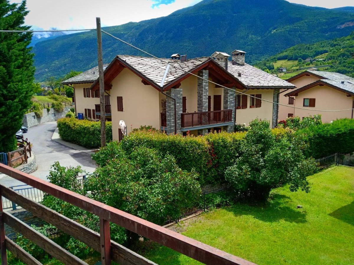 Appartamento Ai Piedi Del Gran Paradiso เซนต์ ปิแอร์ ภายนอก รูปภาพ